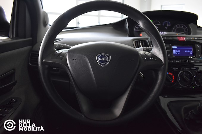 LANCIA Ypsilon 1.0 FireFly 5 porte S&S Hybrid Silver Plus